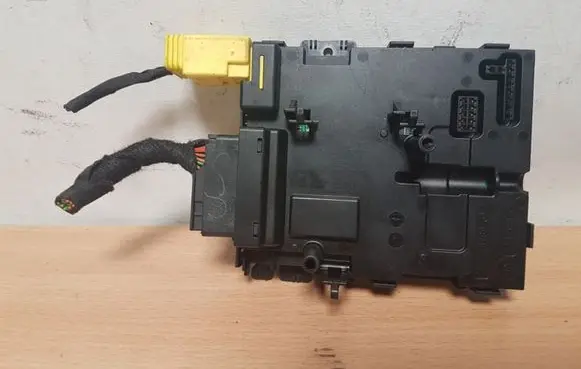 Volkswagen PASSAT B6 Power steering control unit/module 3C0953549L