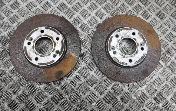 Hyundai i30 Front brake disc 