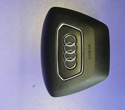 Steering wheel airbag
