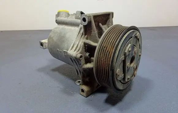 Dacia Dokker Air conditioning (A/C) compressor (pump) 926005727R