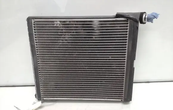 Toyota Auris E180 Air conditioning (A/C) radiator (interior) 10r1183395