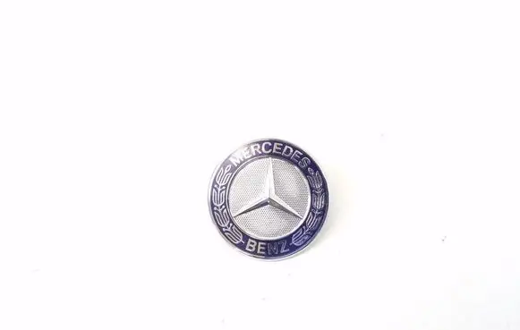 Manufacturer badge logo/emblem