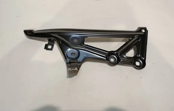 BMW X1 F48 F49 Fender mounting bracket 732944709