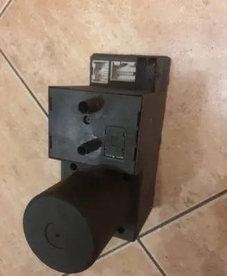Audi A4 S4 B5 8D Central locking motor 8L0862257E