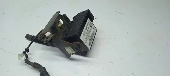 Maserati Levante Air suspension valve block 670039247