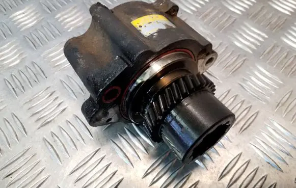 Vacuum pump