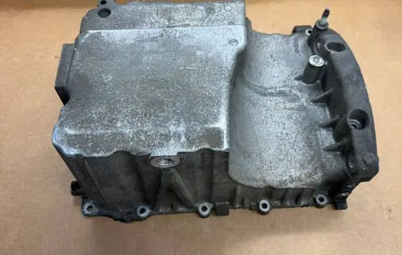 Ford Focus Oil sump FR4JA E3BG6675