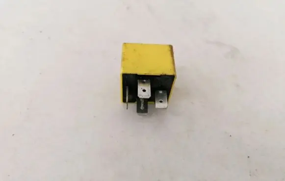 Peugeot 406 Other relay 12v25a03701