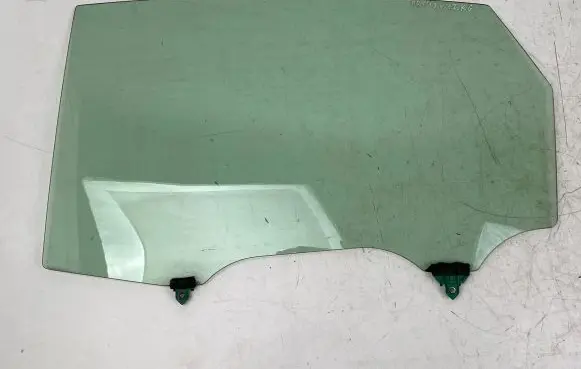 Toyota Prius+ (ZVW40) Rear windscreen/windshield window 43R005834