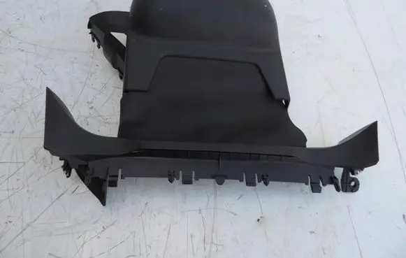 Steering wheel column trim
