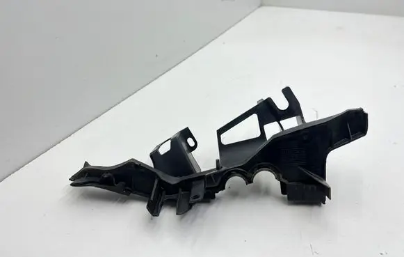 Mercedes-Benz C W205 Other engine bay part A2058311801