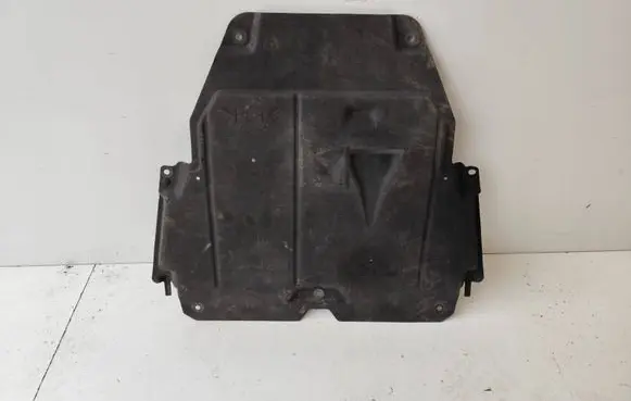 Renault Megane IV Engine splash shield/under tray 758906742R