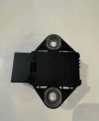 Mercedes-Benz E W212 ESP acceleration yaw rate sensor 0265005735 A0265005735