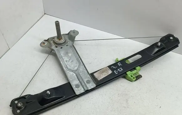 BMW 1 E81 E87 Rear door manual window regulator 7067800 51347067800