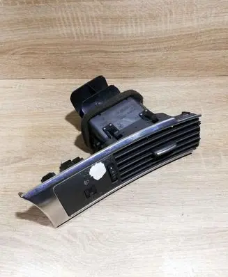 Audi A6 S6 C6 4F Dashboard side air vent grill/cover trim 4F2820902A