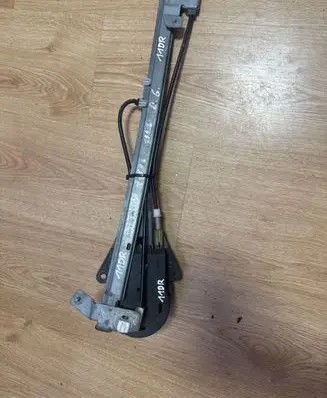 Peugeot 806 Rear door manual window regulator 111418
