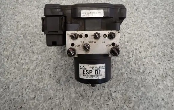 KIA Magentis Master brake cylinder