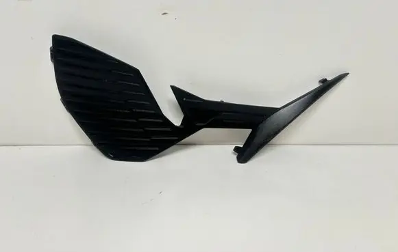 Peugeot 308 Front bumper lower grill 9837888180