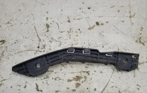 Mercedes-Benz GLE W167 Front bumper mounting bracket A1678852900