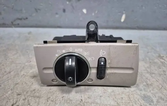 Mercedes-Benz E W211 Light switch A2115450304