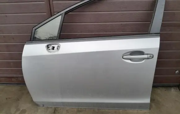 Subaru XV I Front door