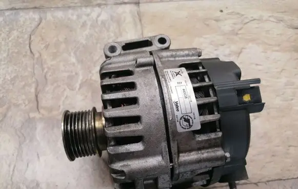 Mercedes-Benz E W213 Generator/alternator A619198A