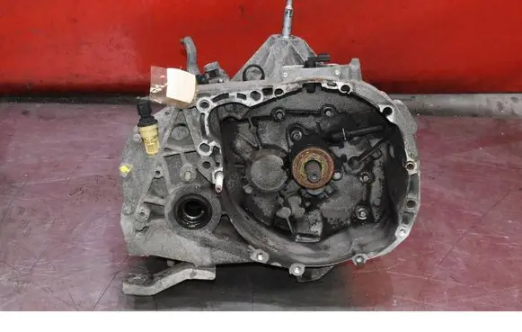 Dacia Logan I Manual 6 speed gearbox JR5170