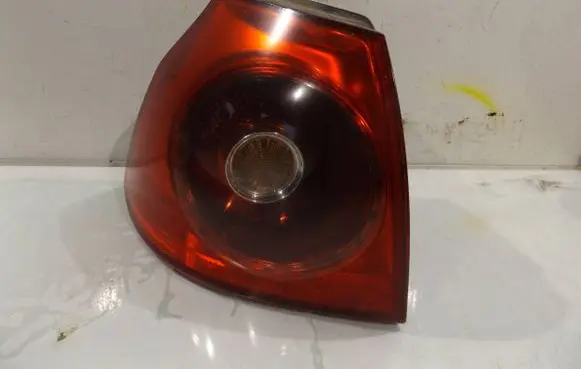 Volkswagen Golf V Rear/tail lights