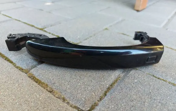Audi A4 S4 B8 8K Front door exterior handle 8T0837205A