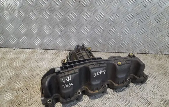 Volkswagen Golf VI Intake manifold LM2402