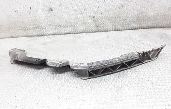 Front bumper mounting bracket