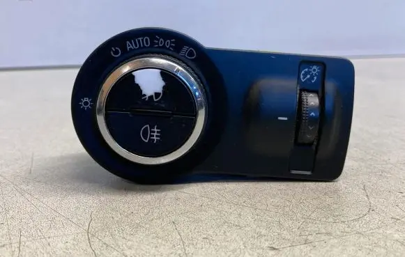 Opel Insignia A Light switch 13268707
