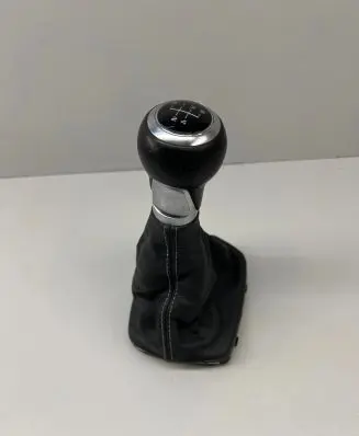 Audi A1 Gear lever shifter trim leather/knob