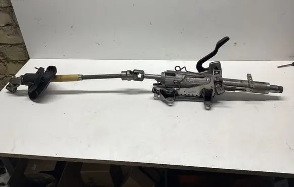 Volkswagen Touareg II Steering wheel axle 7P6419501DA