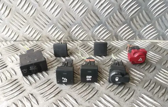 Citroen C4 I A set of switches 96384422XT 96366692XT 96476639XT