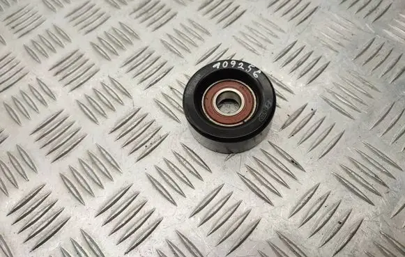 Hyundai Tucson TL Belt tensioner pulley 