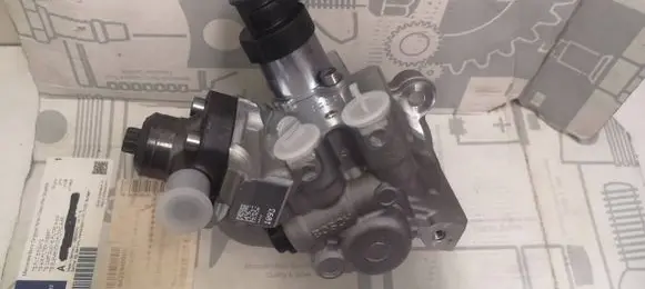 Mercedes-Benz V Class W447 Fuel injection high pressure pump A6540709402 0445011522 0928400798