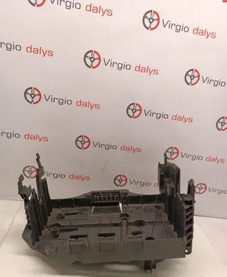 Battery box tray