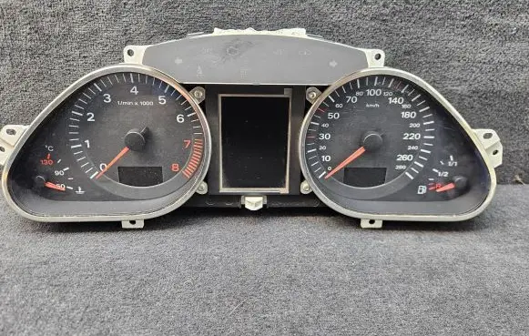 Audi A6 S6 C6 4F Speedometer (instrument cluster) 4F0920931T 4F0910930C 580000734101