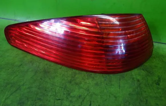 Peugeot 607 Rear/tail lights