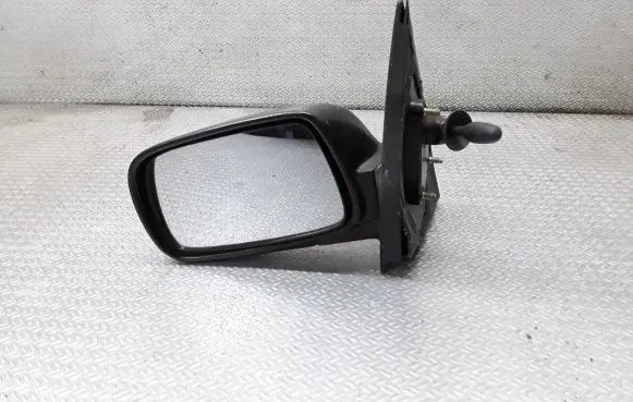 Toyota Yaris Manual wing mirror 