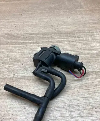 Volkswagen PASSAT B6 Turbo solenoid valve 1K0906283A