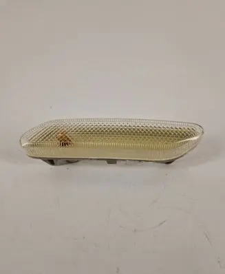 Mini Cooper Countryman R60 Front fender indicator light 9802570