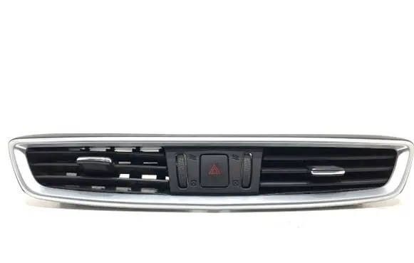 Nissan Qashqai Dashboard side air vent grill/cover trim 68750HV50A