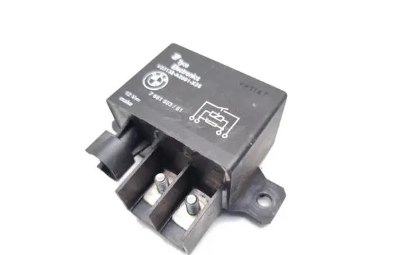 BMW X5 E70 Charging relay 7661503 V23132A2001X26