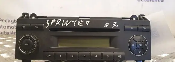 Mercedes-Benz Sprinter W906 Radio/CD/DVD/GPS head unit A9068200886
