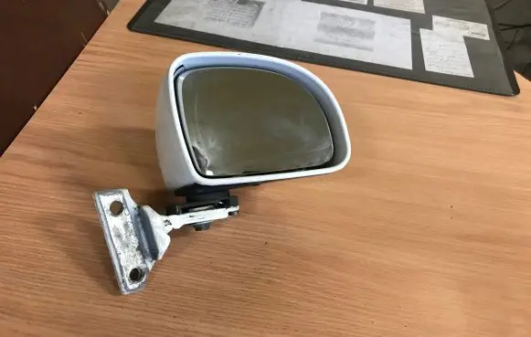 Volkswagen New Beetle Front door electric wing mirror