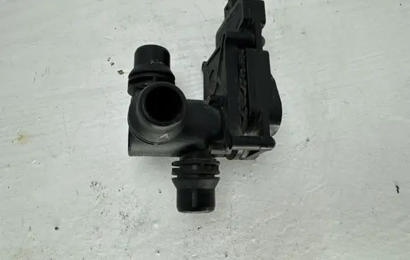 Mercedes-Benz Vito Viano W447 Electric auxiliary coolant/water pump A0005061300 10005061300 2320600576