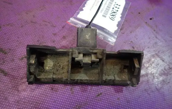 Peugeot 307 Tailgate/boot open switch button 