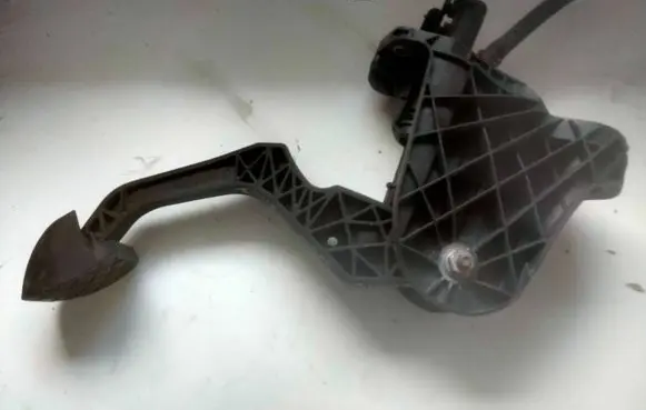 Clutch pedal
